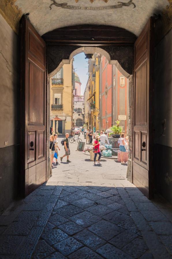 Le Rondini Della Pietrasanta Nápoles Exterior foto